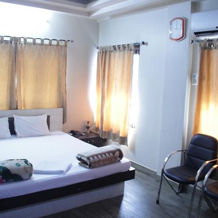 כלכותה New Metro Guest House מראה חיצוני תמונה