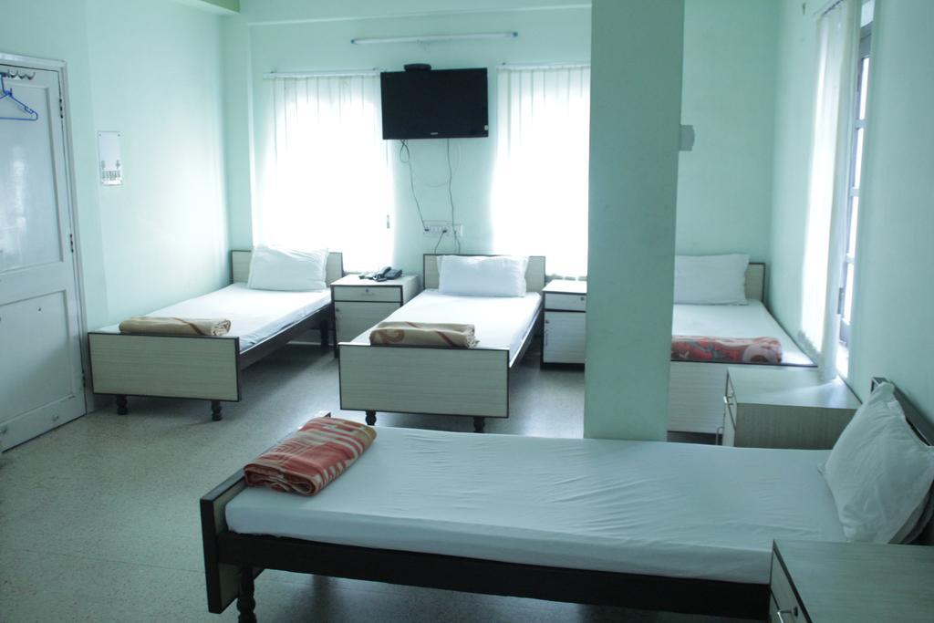 כלכותה New Metro Guest House מראה חיצוני תמונה
